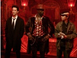 Constantine: John Constantie (Keanu Reeves), papa Midnite (Djimon Hounsou) i Chaz Kramer (Shia LaBeouf). Przed ostateczną walką.